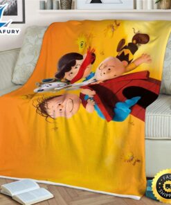 Peanuts All Characters Snoopy Charlie Brown Woodstock Pig Pen 2 Comfy Sofa Throw Blanket