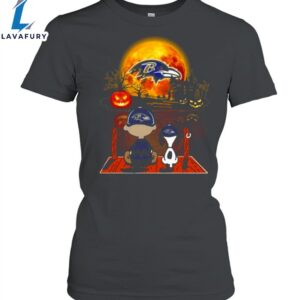 Snoopy and Charlie Brown Pumpkin Baltimore Ravens Halloween Moon Unisex Shirt 1 vy32ob.jpg