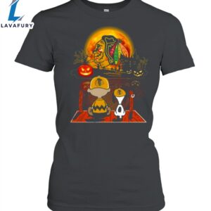 Snoopy And Charlie Brown Pumpkin Chicago Blackhawks Halloween Moon Unisex Shirt