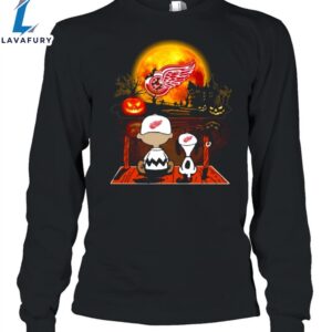 Snoopy and Charlie Brown Pumpkin Detroit Red Wings Halloween Moon Unisex Shirt 2 k6vyvx.jpg