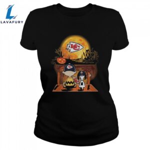 Snoopy And Charlie Browns Kansas City Chiefs Football Happy Halloween 2023 Unisex Shirt