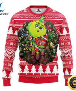 Ohio State Buckeyes Grinch Hug Christmas Ugly Sweater 1 m0d0cn.jpg