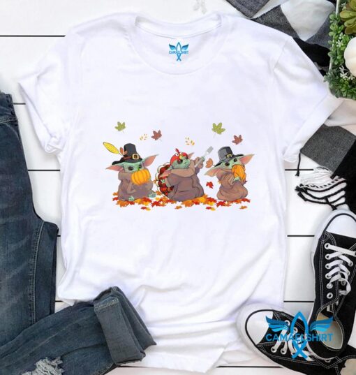 Cute Baby Yoda Happy Thanksgiving T-Shirt