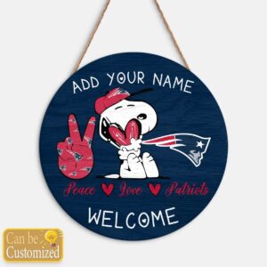Snoopy Peace Love New England Patriots Round Wood Sign