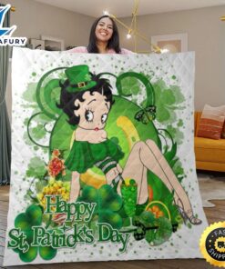 Disney Betty Boop Fan Gift Happy St Patrick’s Day Gift Betty Boop Leprechaun with Shamrocks Blanket