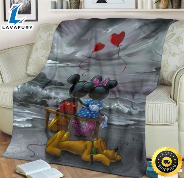 Mickey And Minnie In Love Heart Balloon Disney Best Seller Fleece Blanket Gift For Fan, Quilt Blanket Bedding Set Gift