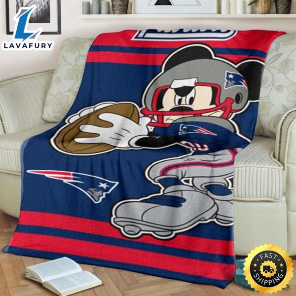 Mickey Plays Patriots Fleece Blanket For Football  Fans
