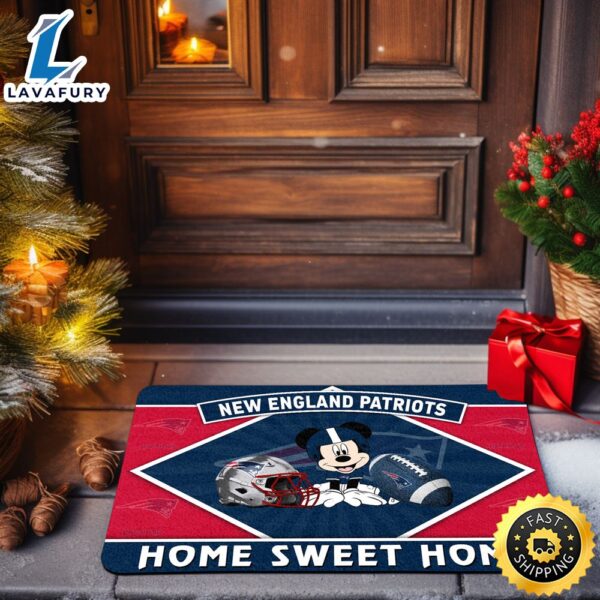 New England Patriots  Sport Team And Mickey Mouse NCAA Doormat