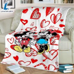 Mickey and Minnie Love Fan…