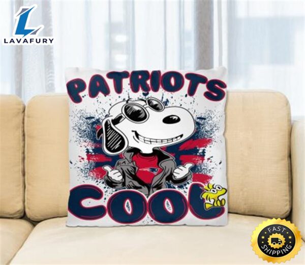 NFL Football New England Patriots Cool Snoopy Pillow Square Pillow