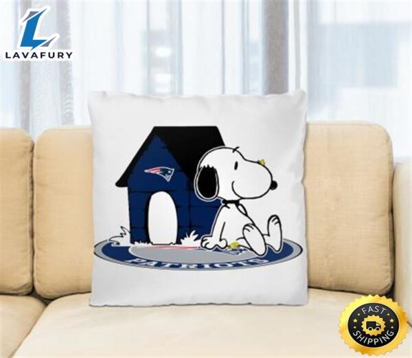 NFL Football New England Patriots Snoopy The Peanuts Movie Pillow Square Pillow