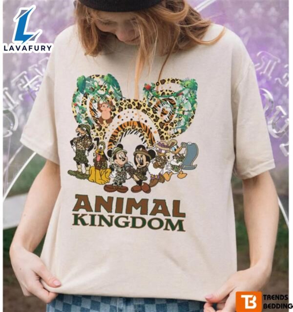Original Mickey And Friends Animal Kingdom Disneyland Vintage T-Shirt