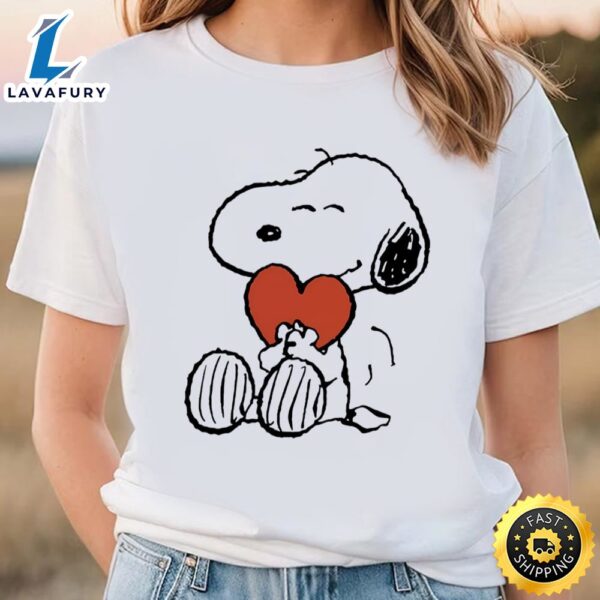 Snoopy Hugs Heart Snoopy Classic T-Shirts