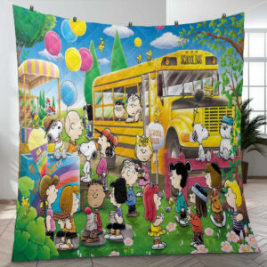 Snoopy’s Beagle School Bus The…