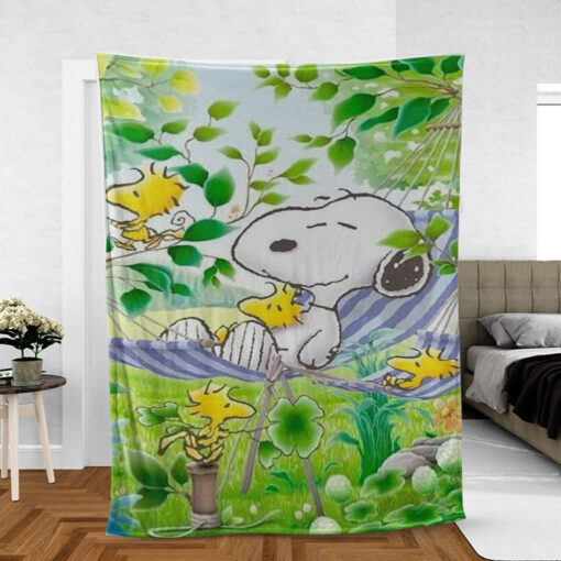 Snoopy The Peanuts Fan Gift,Snoopy And Woodstock St Patrick’s Day Comfy Sofa Throw Blanket Gift Mother Day Gift