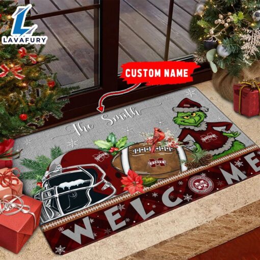 NCAA Mississippi State Bulldogs Grinch Christmas Welcome  Football Doormat – Custom Name