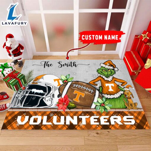 NCAA Tennessee Volunteers Grinch And Max Christmas Welcome Football Doormat – Custom Name