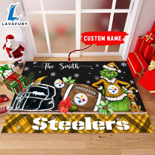 NFL Pittsburgh Steelers Grinch And Max Christmas Welcome Football Doormat – Custom Name