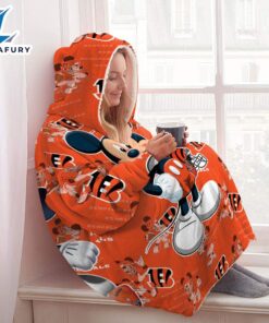 Cincinnati Bengals Mickey Mouse Huggle…