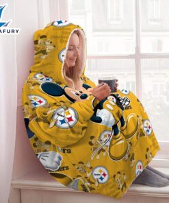 Pittsburgh Steelers Mickey Mouse Huggle Hoodie