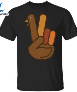 Turkey Peace Sign Hand T-Shirt Thanksgiving V Sign Hand Basic Graphic Tees Gifts For Friends