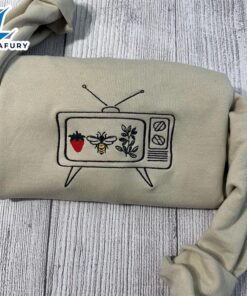 Merry Christmas Embroidered Vintage Tv…