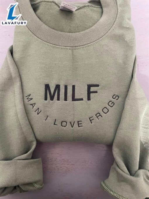 Merry Christmas  Milf Man I Love Frogs Embroidered Sweatshirt, Women’s Embroidered Sweatshirts