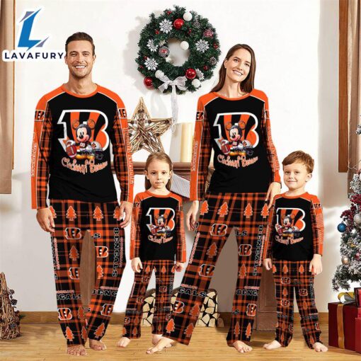 Cincinnati Bengals Pajamas Personalized Your Name NFL And Mickey Mouse Pajamas  Gift For Christmas