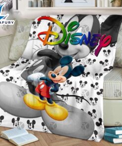 Disney Mickey Mouse Cute Posing Blanket